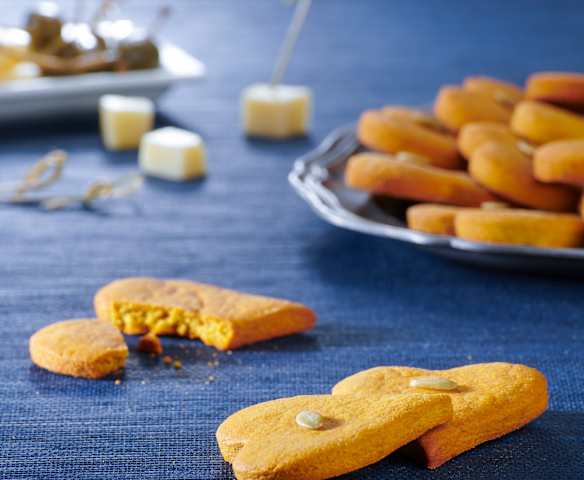 Biscotti salati di farro e zucca al profumo di timo