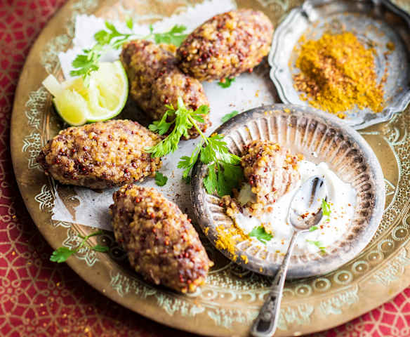Kebbeh (Boulettes de boulgour et bœuf haché aux épices) Kebbeh (Boulettes de boulgour et bœuf haché aux épices)