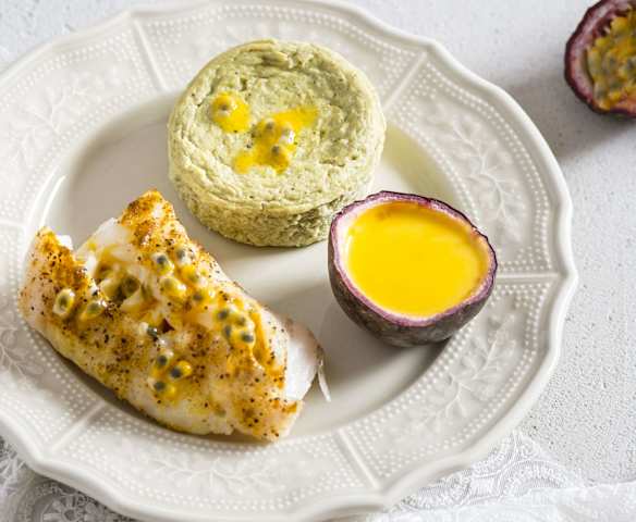 Cabillaud sauce Passion et petits flans de poireau