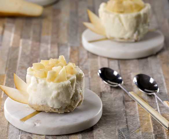 Mini cheesecake al taleggio con pere caramellate