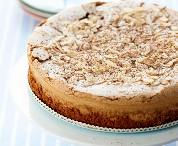 Bolo de amêndoa e gila