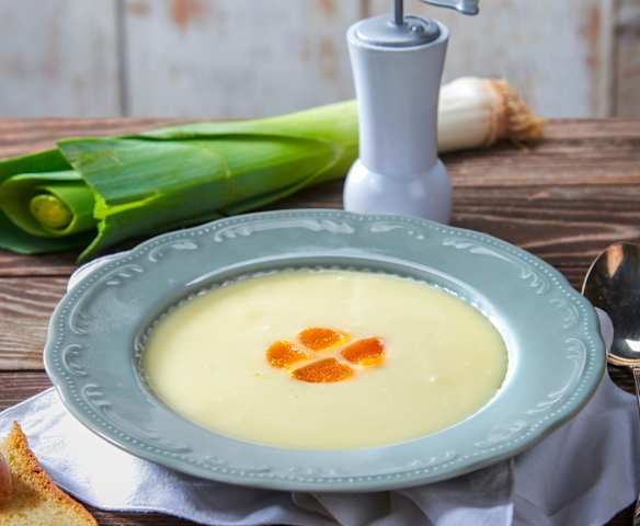 Vellutata di porri e bottarga di muggine