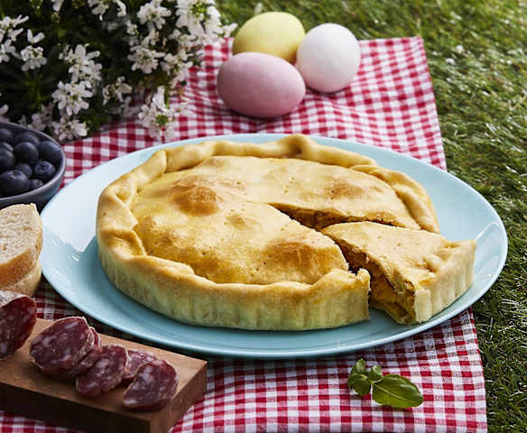 Torta salata di Pasqua con crema di Parmigiano Reggiano Torta salata di Pasqua con crema di Parmigiano Reggiano