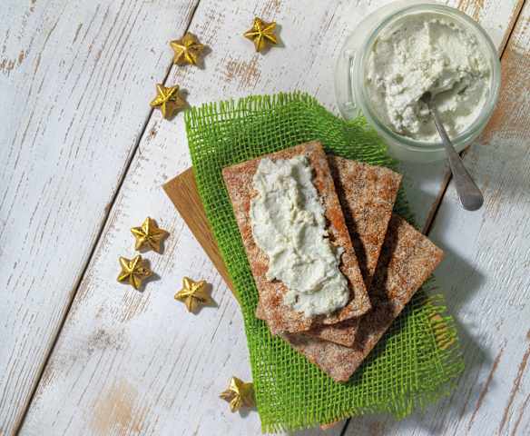 Crema spalmabile ai 4 formaggi