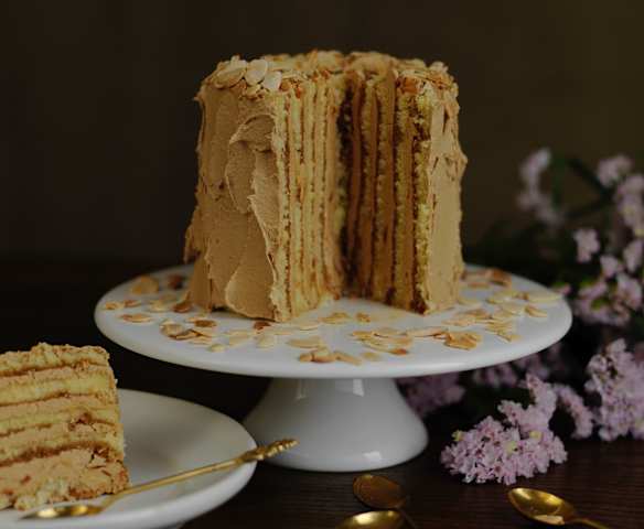 Enrolado de amêndoa