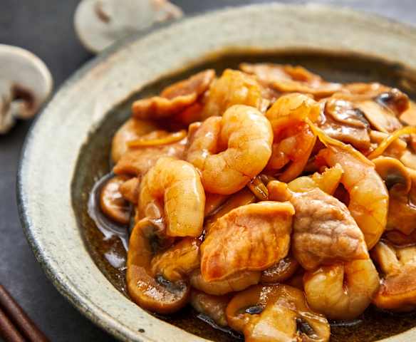 里脊肉鲜虾蘑菇片 里脊肉鲜虾蘑菇片