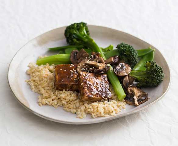 Hoisin tofu with brown rice