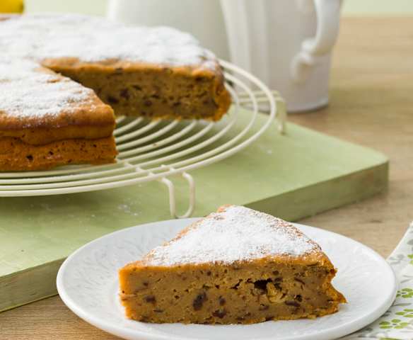 Ciasto jogurtowe z suszonymi śliwkami (bez cukru)