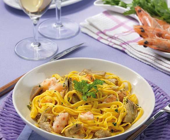 Tagliolini con gamberi e carciofi