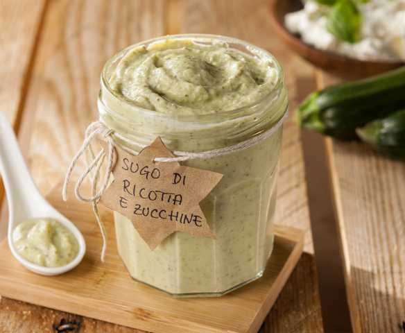 Sugo bianco di ricotta e zucchine