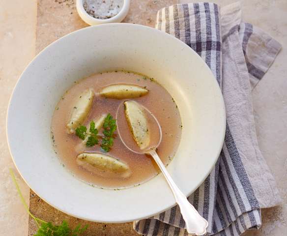 Grießklößchen (Suppeneinlage)
