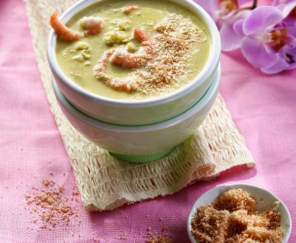 Exotische Spitzkohlsuppe