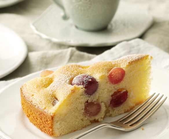 Bizcocho de uvas rojas y aceite de oliva Bizcocho de uvas rojas y aceite de oliva