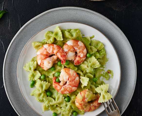 Crevete cu paste și mazăre