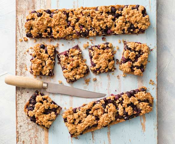 Blueberry crumble slice