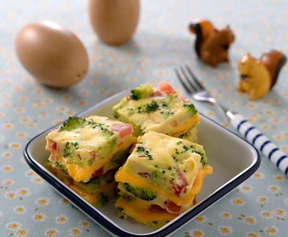 花椰菜番茄蛋捲