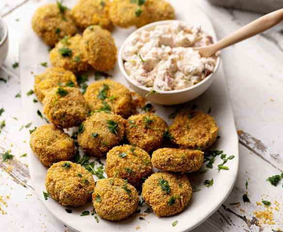 Chicken Nuggets with Pickle Mayo Dip