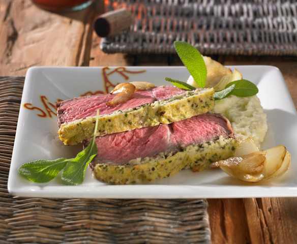Ochsenkoteletts mit Zwiebel-Senf-Kruste