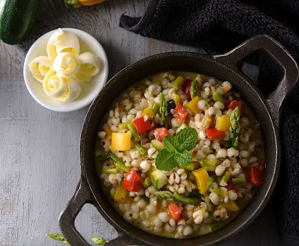 時蔬大薏仁燉飯佐煙燻Scamorza起司