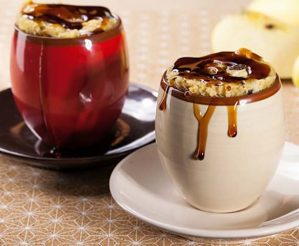 Mug cake aux pommes et aux raisins secs