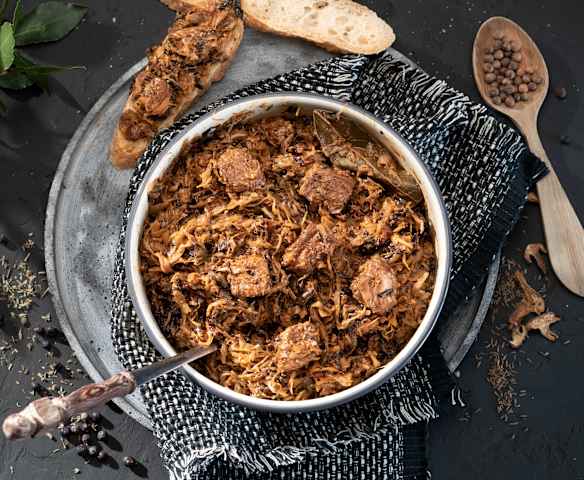 Estofado polaco de cerdo Podhale (Bigos) Estofado polaco de cerdo Podhale (Bigos)