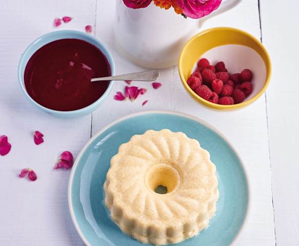 Pudim de arroz-doce e molho de framboesa