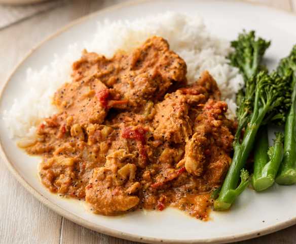 Chicken, Pepper and Poppy Seed Curry with Rice and Tenderstem Broccoli