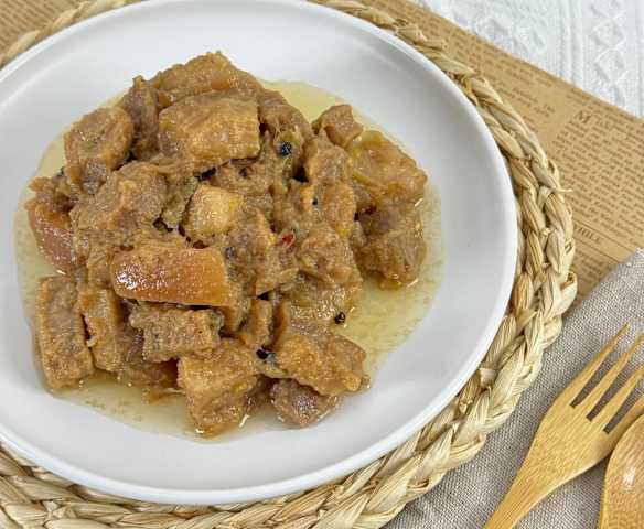 Adobong Puti (White Adobo)