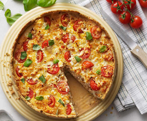 Torta salata di pollo al basilico Torta salata di pollo al basilico