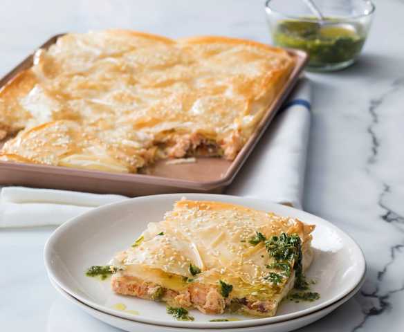 Flaky salmon pie with herb dressing