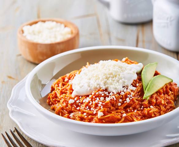 Fideo seco en salsa de chiles Fideo seco en salsa de chiles
