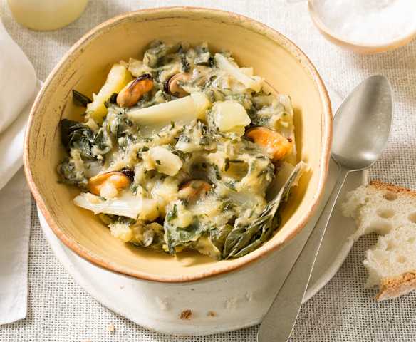 Acelgas con patatas y mejillones al vapor