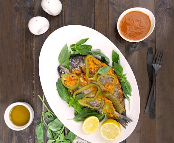 Πέστροφες με βασιλικό