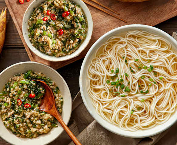 雪菜冬笋肉末面