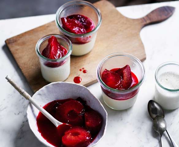 Jeleu de lapte cu fructe