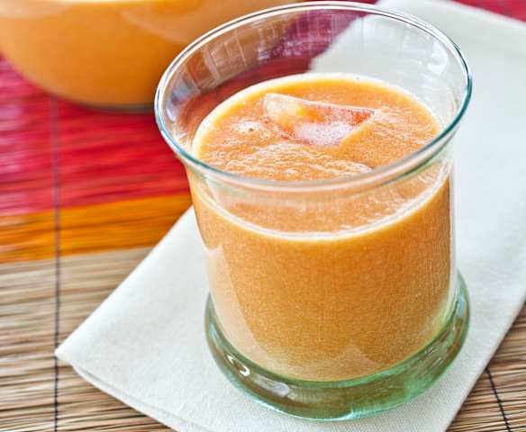 Sumo de tomate e laranja