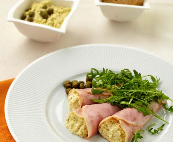 Šunkové rolky s rukolou