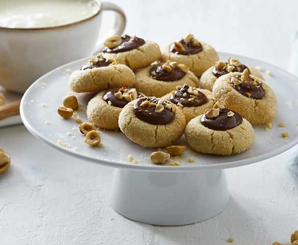 Biscotti alle nocciole e crema gianduia (senza uova)