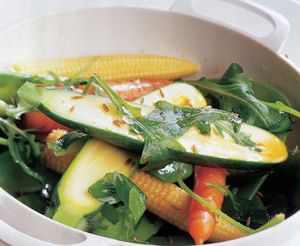 Verduras al vapor con rúcula