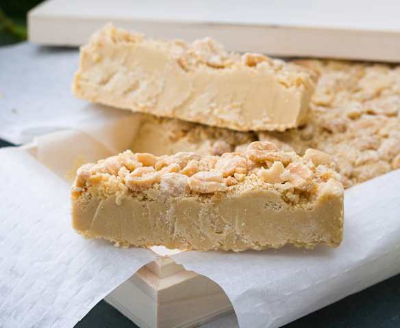 Turrón de cacahuetes
