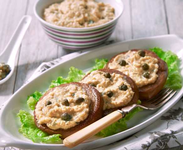 Seitan con crema di ceci (vegan) Seitan con crema di ceci (vegan)