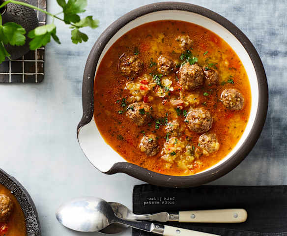 Sommerliche Spitzkohlsuppe