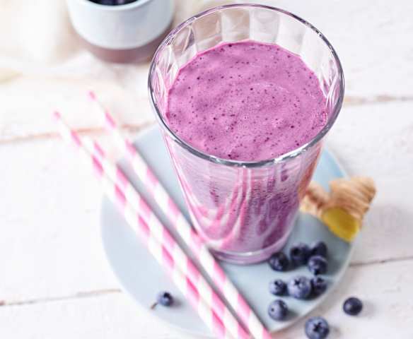 Heidelbeer-Ingwer-Frühstücksdrink