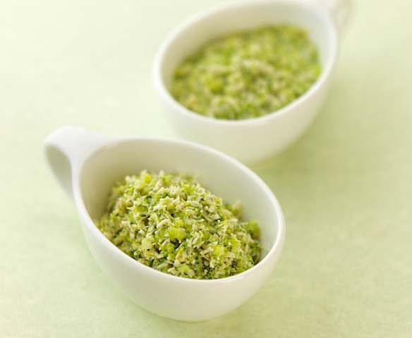 鸡蓉西兰花(13~18个月辅食)