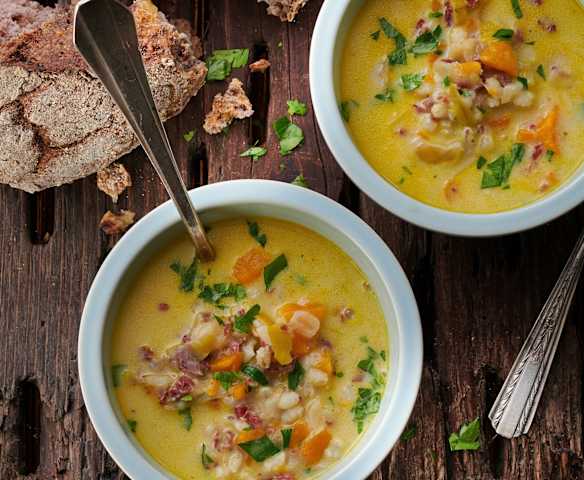 Sopa de cevada dos Grisões