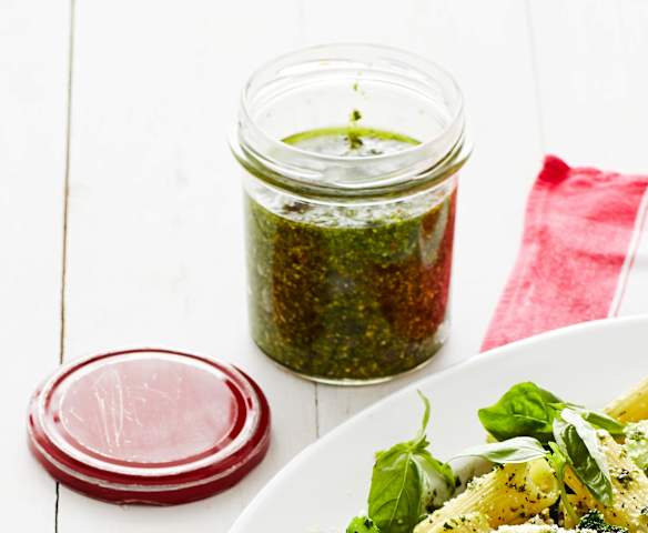 Kräuter-Pesto