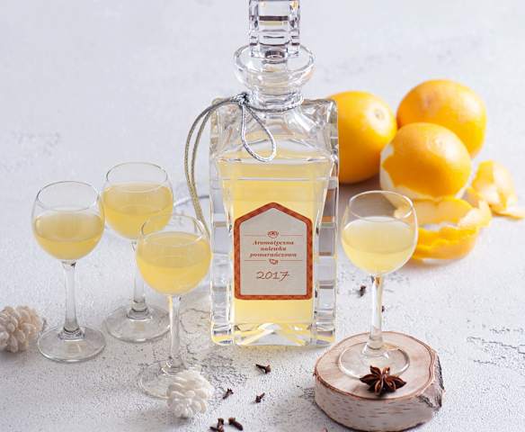 Aromatyczna nalewka pomarańczowa
