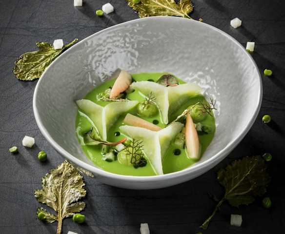 Kaltes Erbsensüppchen | Kohlrabi | Erdbeere