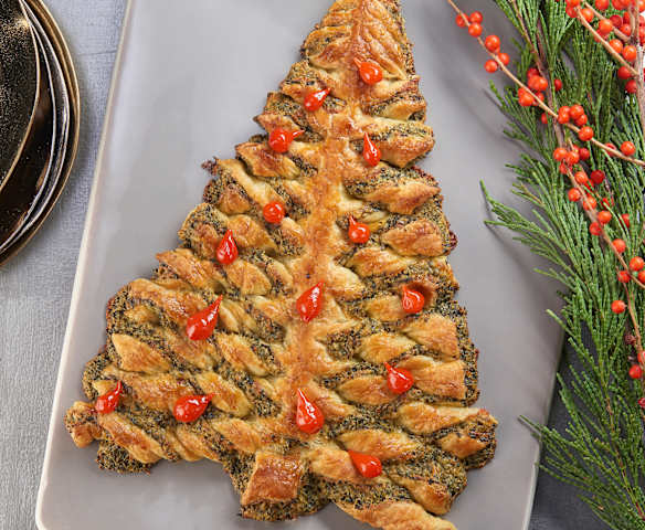 Christmas Tree Spinach Puff