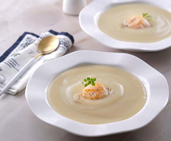 法式花椰菜濃湯佐嫩煎干貝